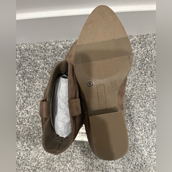 *NEW* a.n.a. Suede Boots - Picture 2 of 4